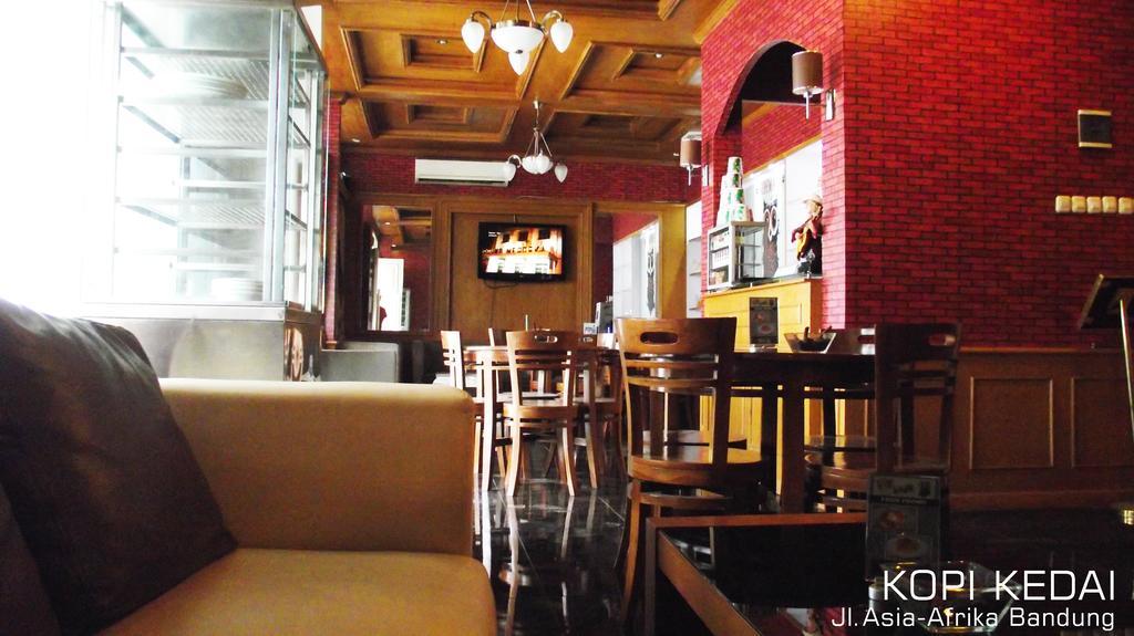 万隆 金花饭店酒店 外观 照片